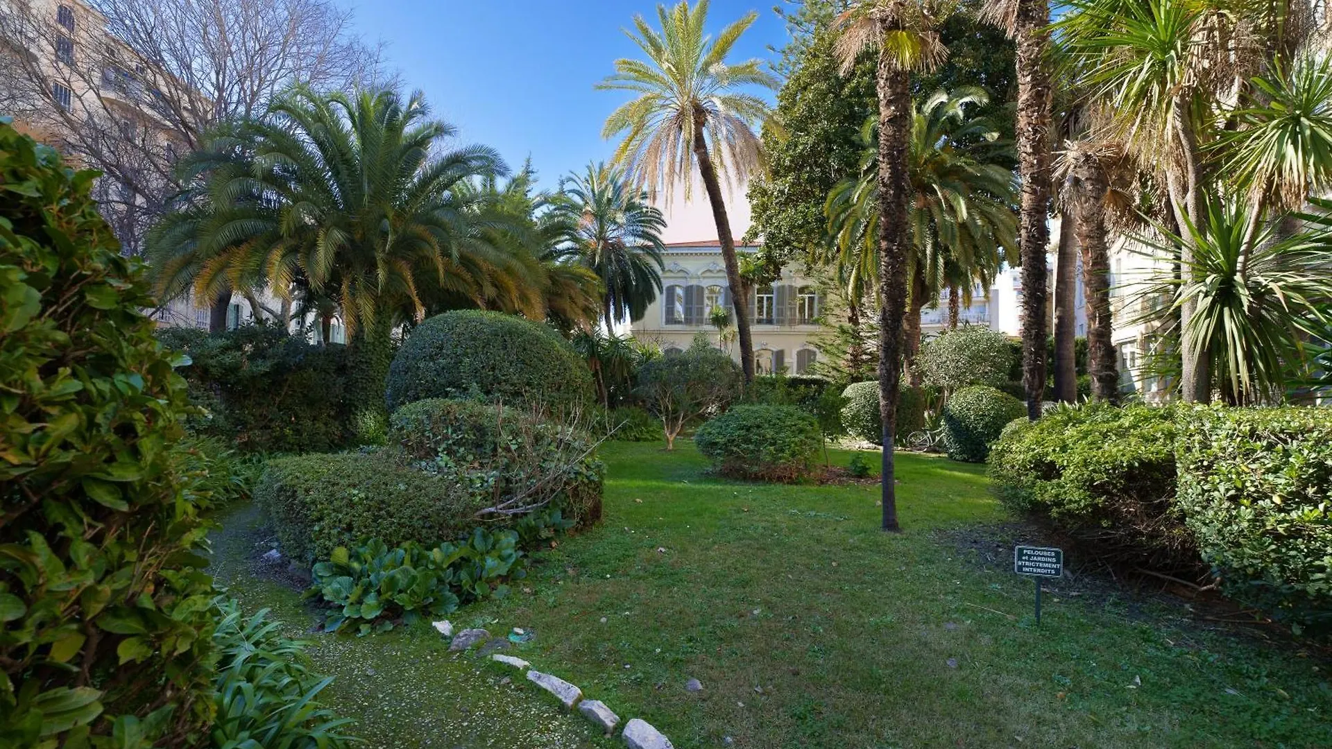 Nice Renting - Victor - Historic Palace Luxury 3 Bedrooms Parking France